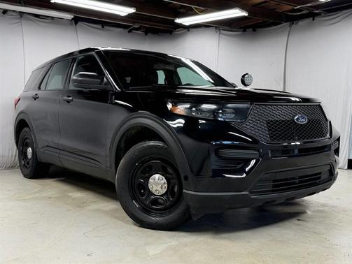 Black 2022 Ford Utility Police Interceptor Base