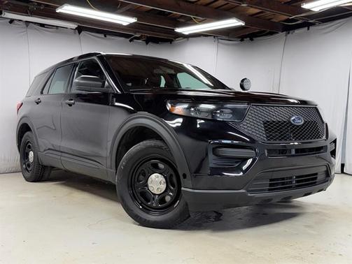 Black 2022 Ford Utility Police Interceptor Base