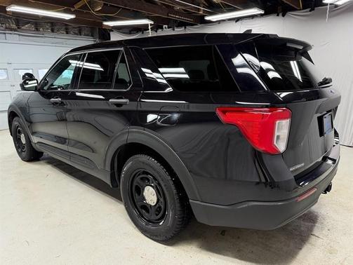 Black 2022 Ford Utility Police Interceptor Base