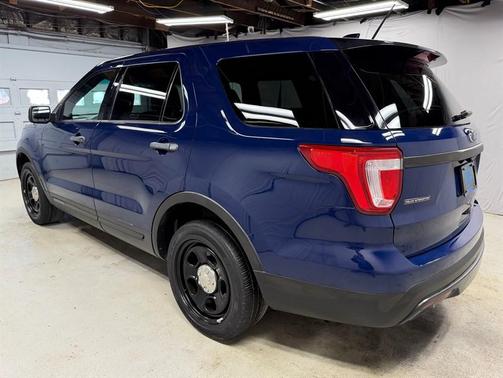 Blue 2016 Ford Utility Police Interceptor Base