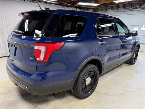 Blue 2016 Ford Utility Police Interceptor Base