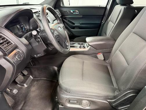 Blue 2016 Ford Utility Police Interceptor Base