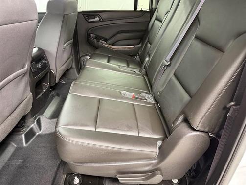 White 2016 Chevrolet Suburban Commercial Fleet