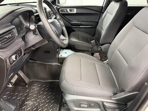 Silver 2023 Ford Utility Police Interceptor Base