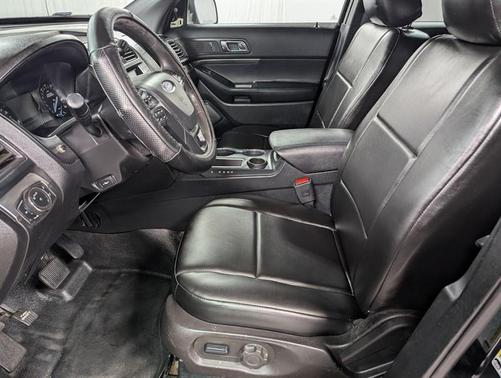 Black 2017 Ford Utility Police Interceptor Base