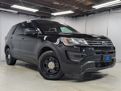 Black 2017 Ford Utility Police Interceptor Base