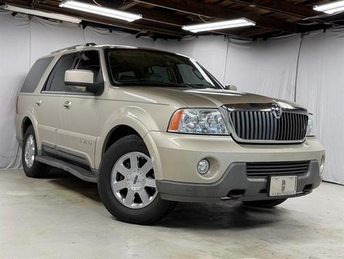 2004 Lincoln Navigator Luxury