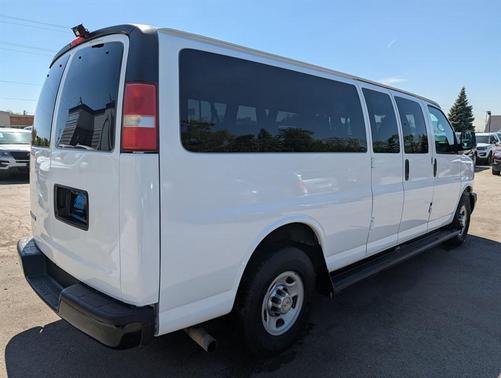 2012 Chevrolet Express 3500 LS