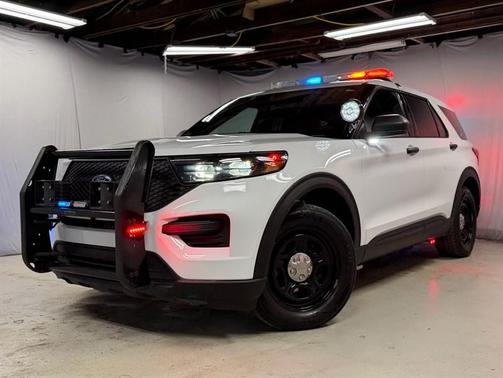 2023 Ford Utility Police Interceptor Base
