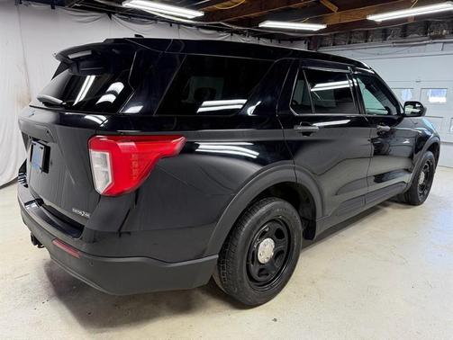 Black 2020 Ford Utility Police Interceptor Base