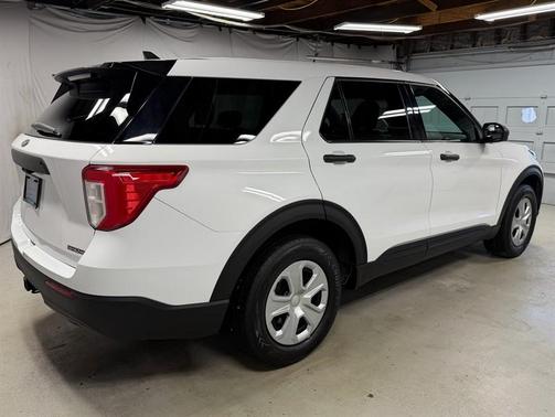 White 2023 Ford Utility Police Interceptor Base