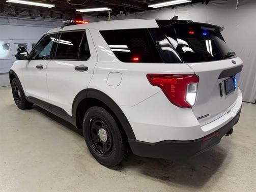 2023 Ford Utility Police Interceptor Base