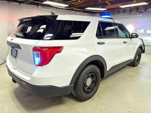 White 2022 Ford Utility Police Interceptor Base