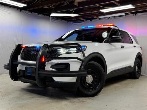 White 2022 Ford Utility Police Interceptor Base