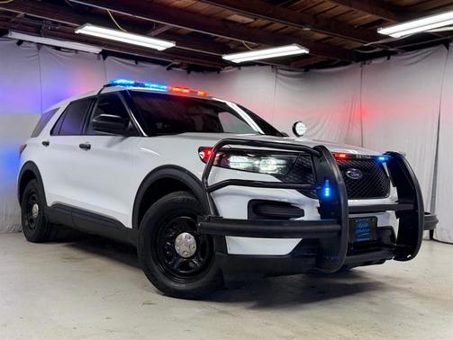 White 2022 Ford Utility Police Interceptor Base