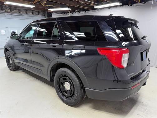 Black 2021 Ford Utility Police Interceptor Base