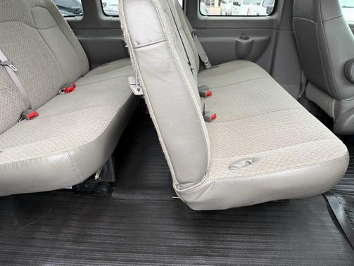 2020 Chevrolet Express 3500 LS