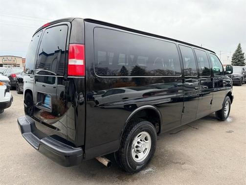 2020 Chevrolet Express 3500 LS