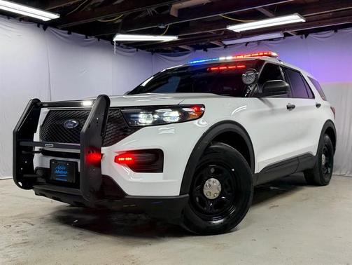 2023 Ford Utility Police Interceptor Base