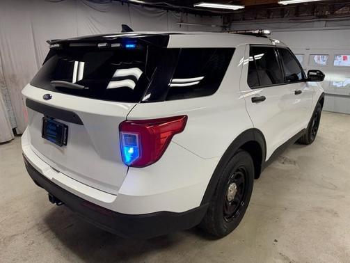 2023 Ford Utility Police Interceptor Base