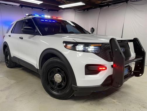 2023 Ford Utility Police Interceptor Base