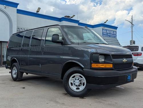 2017 Chevrolet Express 2500 LS
