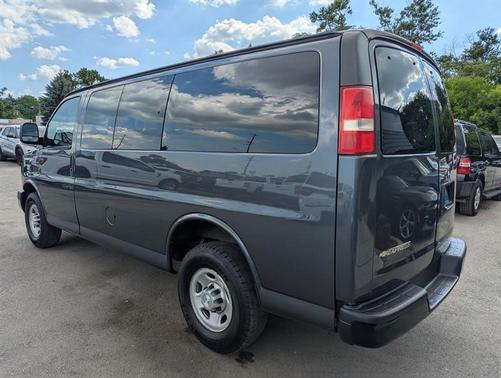 2017 Chevrolet Express 2500 LS