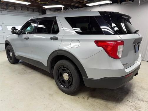 Silver 2022 Ford Utility Police Interceptor Base