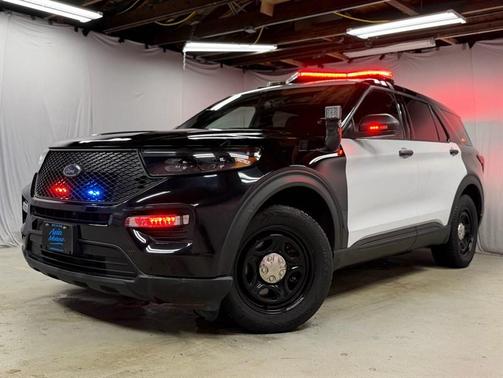 Black 2021 Ford Utility Police Interceptor Base
