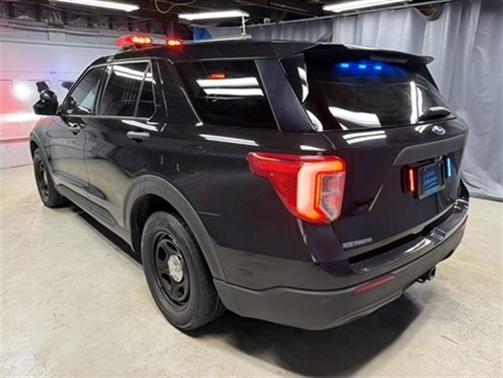Black 2021 Ford Utility Police Interceptor Base