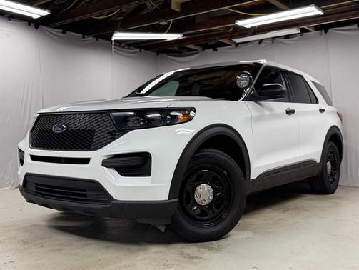 White 2022 Ford Utility Police Interceptor Base