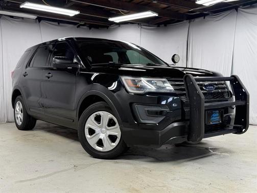 Black 2017 Ford Utility Police Interceptor Base