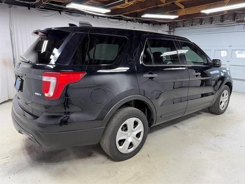 Black 2017 Ford Utility Police Interceptor Base