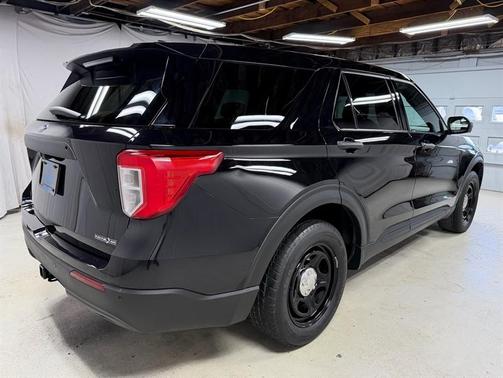 Black 2022 Ford Utility Police Interceptor Base