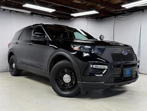 Black 2022 Ford Utility Police Interceptor Base