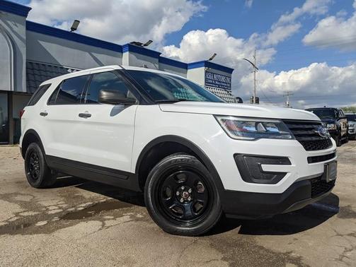 Photo 2 of 32 of 2016 Ford Utility Police Interceptor Base