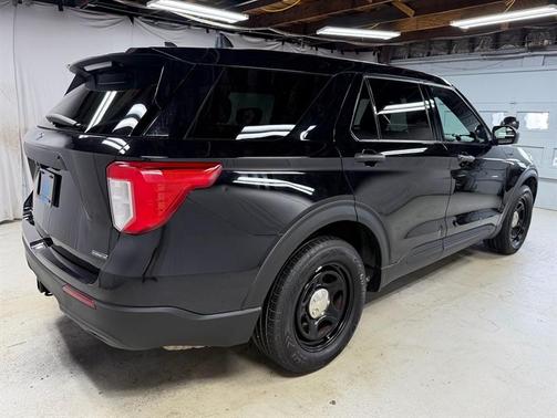 Black 2021 Ford Utility Police Interceptor Base