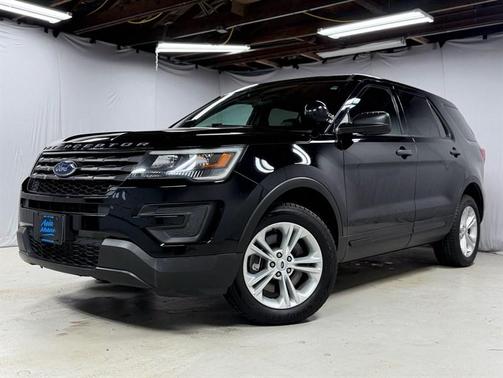 Black 2018 Ford Utility Police Interceptor Base