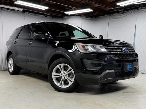 Black 2018 Ford Utility Police Interceptor Base