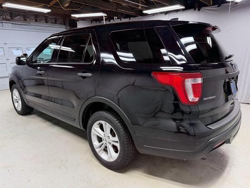 Black 2018 Ford Utility Police Interceptor Base
