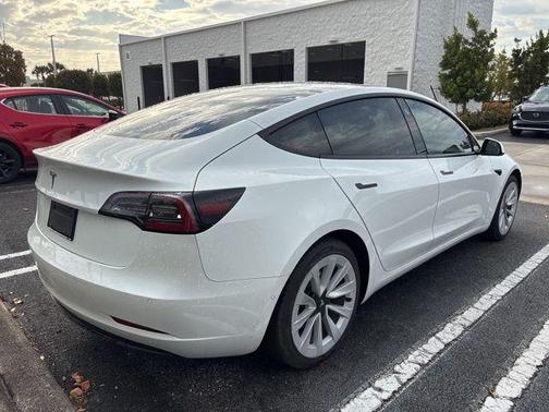 2021 Tesla Model 3 Standard Range Plus