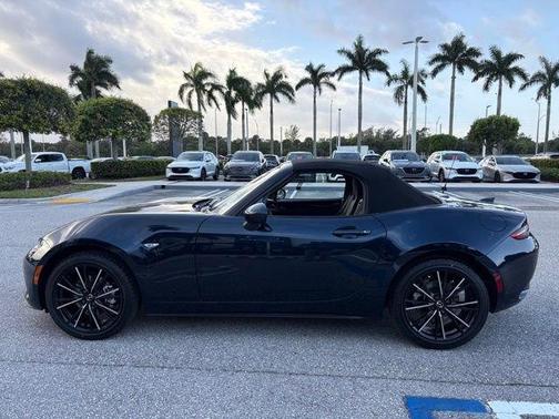 2025 Mazda MX-5 Miata Grand Touring