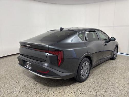 2025 Kia K4 LX