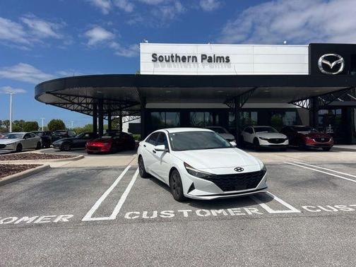 2022 Hyundai ELANTRA SEL