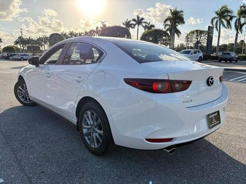 Snowflake White Pearl 2026 Mazda Mazda3 2.5 S