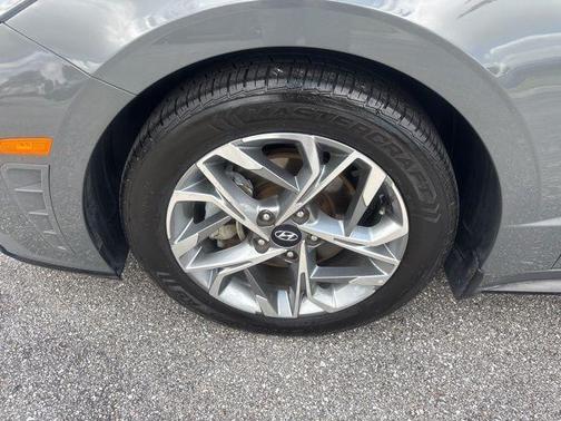 2021 Hyundai SONATA SEL