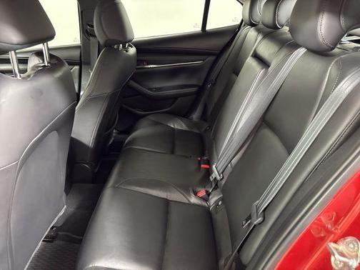 2019 Mazda Mazda3 FWD w/Preferred Package