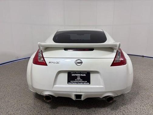 2017 Nissan 370Z Base