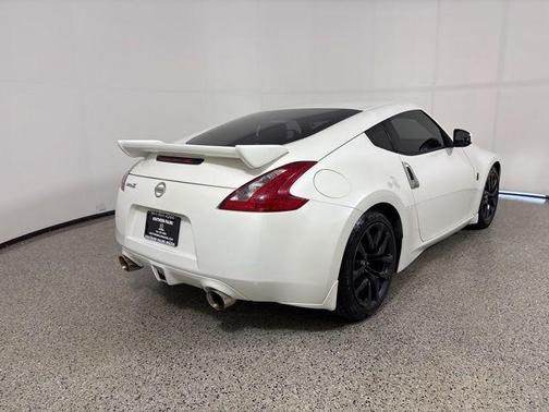 2017 Nissan 370Z Base