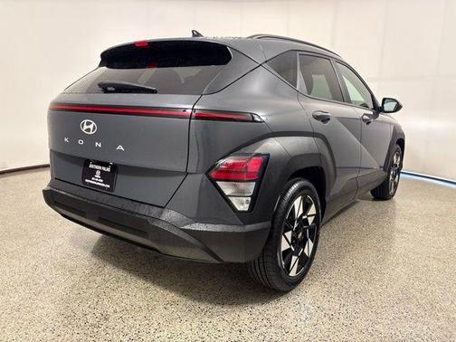 Gray Pearl 2024 Hyundai KONA SEL